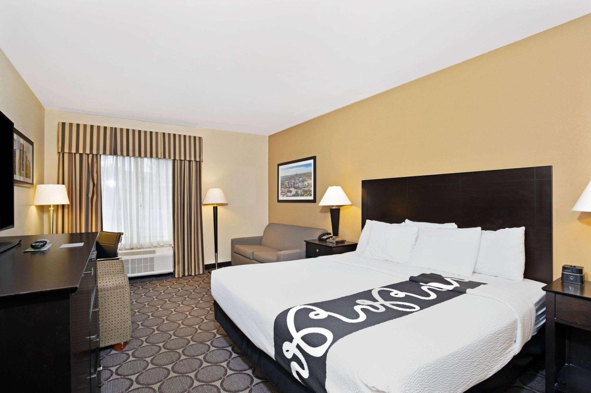 La Quinta By Wyndham Lexington South / Hamburg Hotel Exterior photo