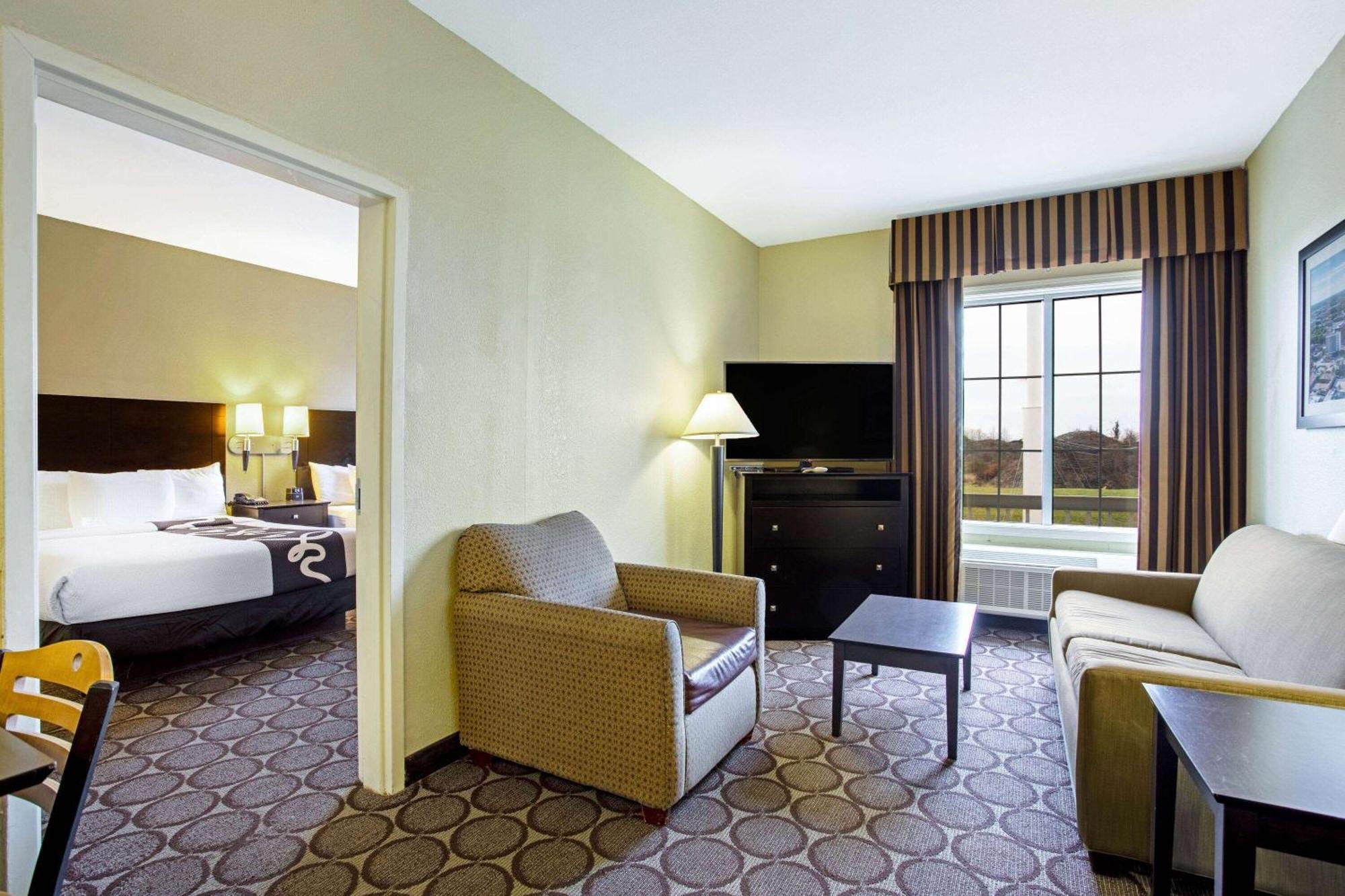 La Quinta By Wyndham Lexington South / Hamburg Hotel Exterior photo